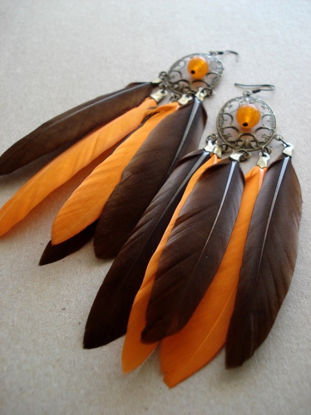 spalvu auskari(brūns+oranžs)cena 5ls